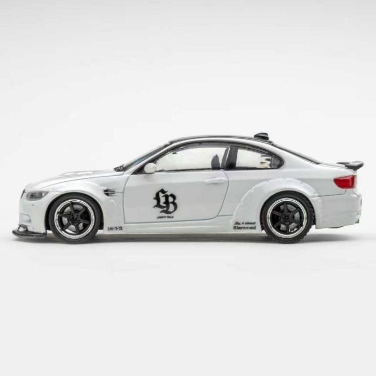 Fine Model - Pre-Order - BMW M3 E92 LB Customized, pearl white - FM64-LBE92-PWHI