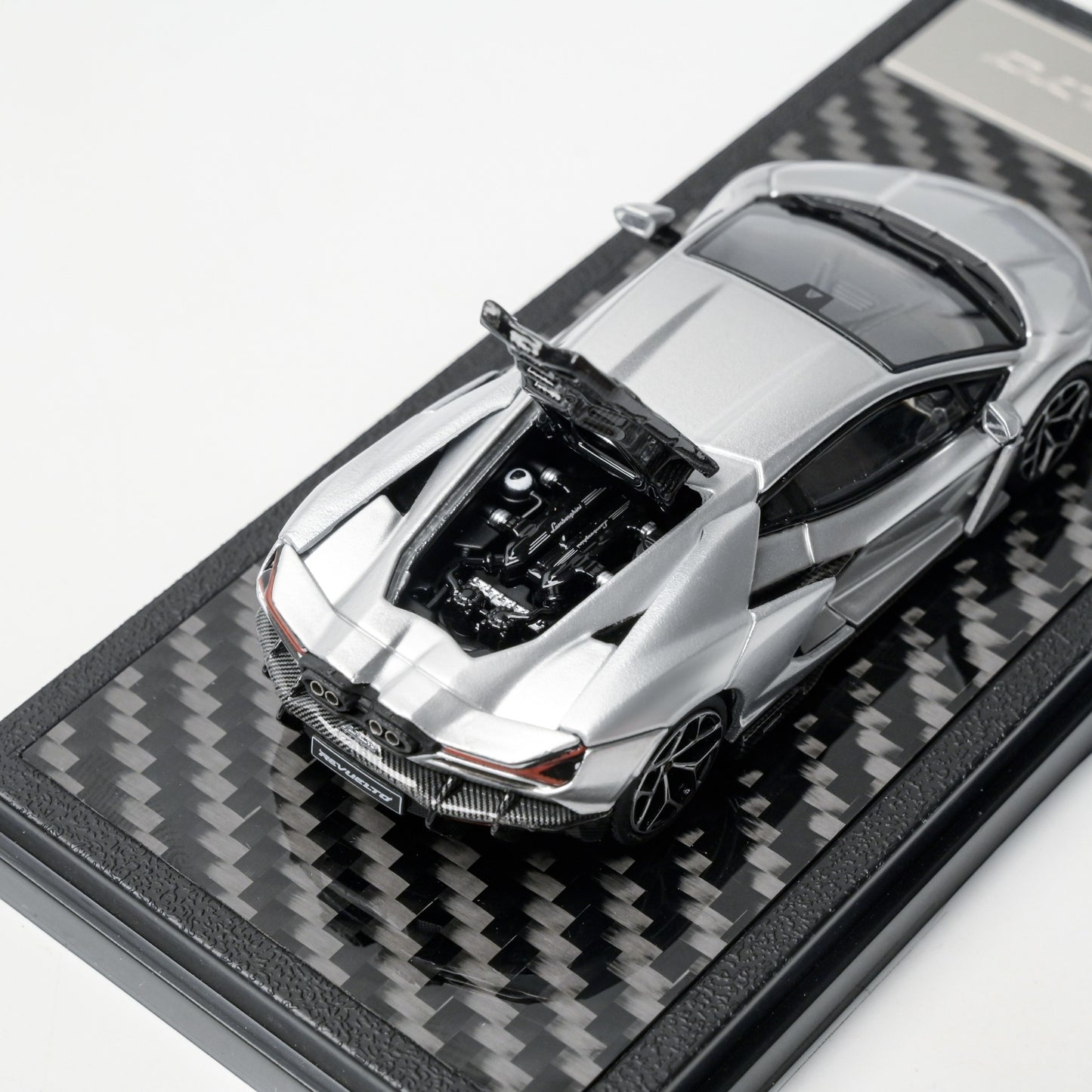 LCD Model - Pre-Order - Lamborghini Revuelto, Silver - LCD64042-SI