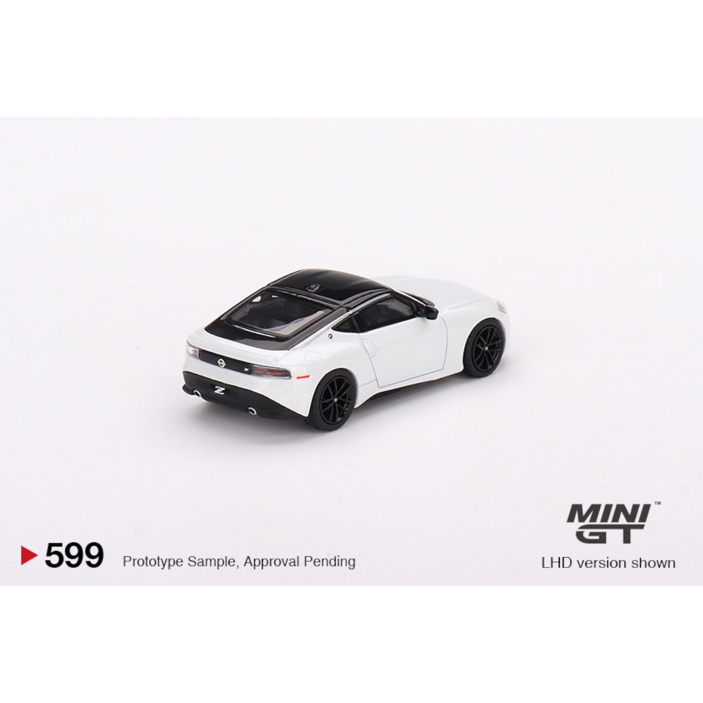 Mini GT - Nissan Z Performance 2023 Everest White - MGT00599 (LHD)