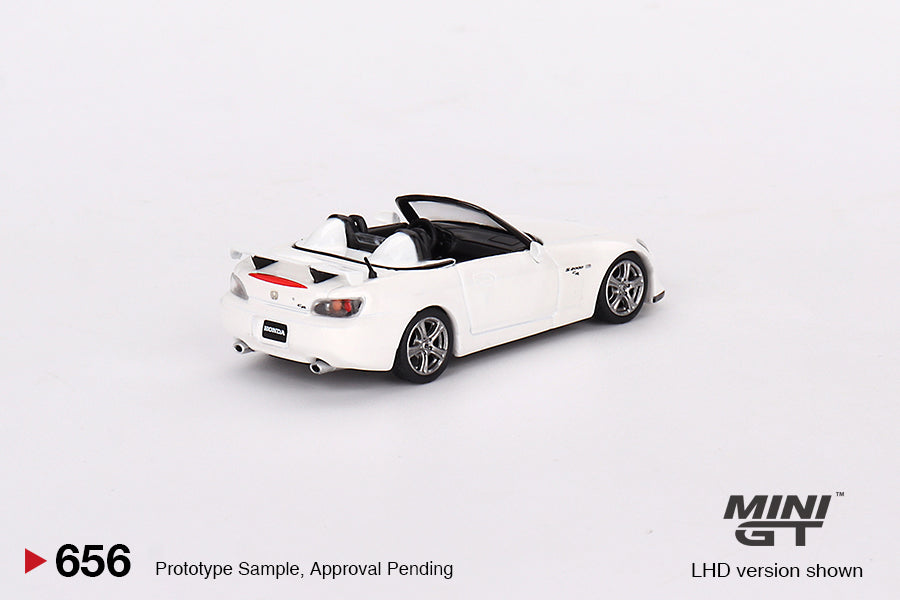 Mini GT - Honda S2000 (AP2) CR Grand Prix White - MGT00656 (LHD) - 1:64