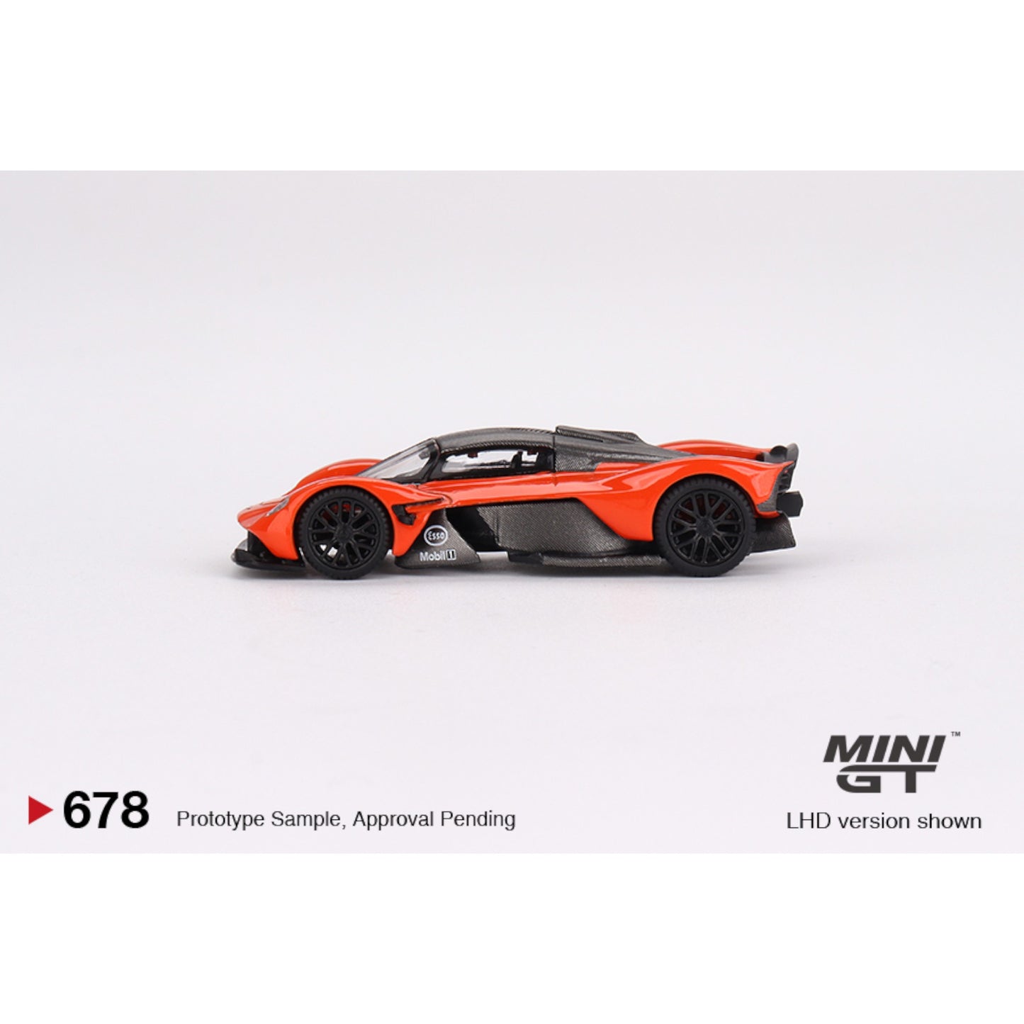 Mini GT - Aston Martin Valkyrie, orange/black - MGT00678 (LHD) - 1:64