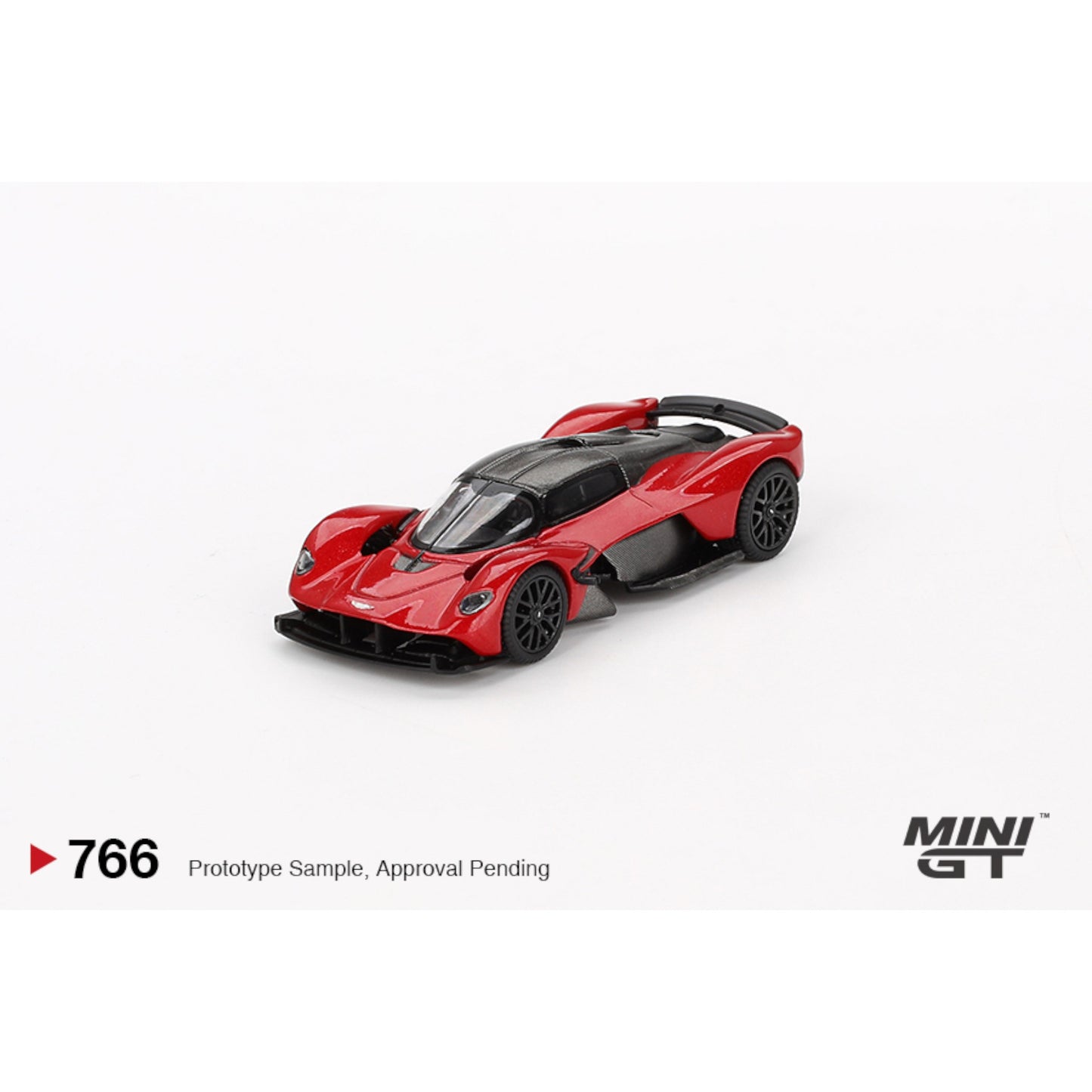 Mini GT - Aston Martin Valkyrie Hyper Red - MGT00766 (LHD) - 1:64