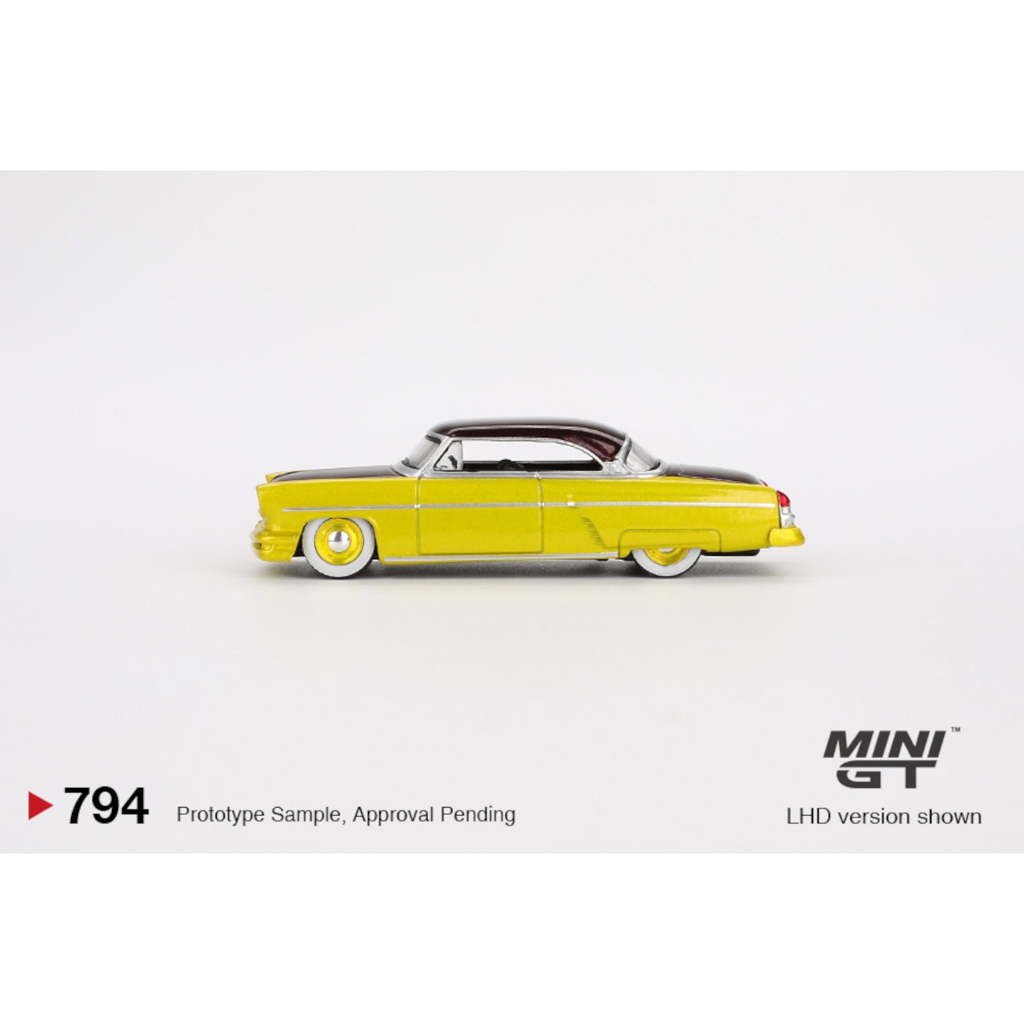 Mini GT - Lincoln Capri Hot Rod 1954 Lime Yellow - MGT00794 (LHD)