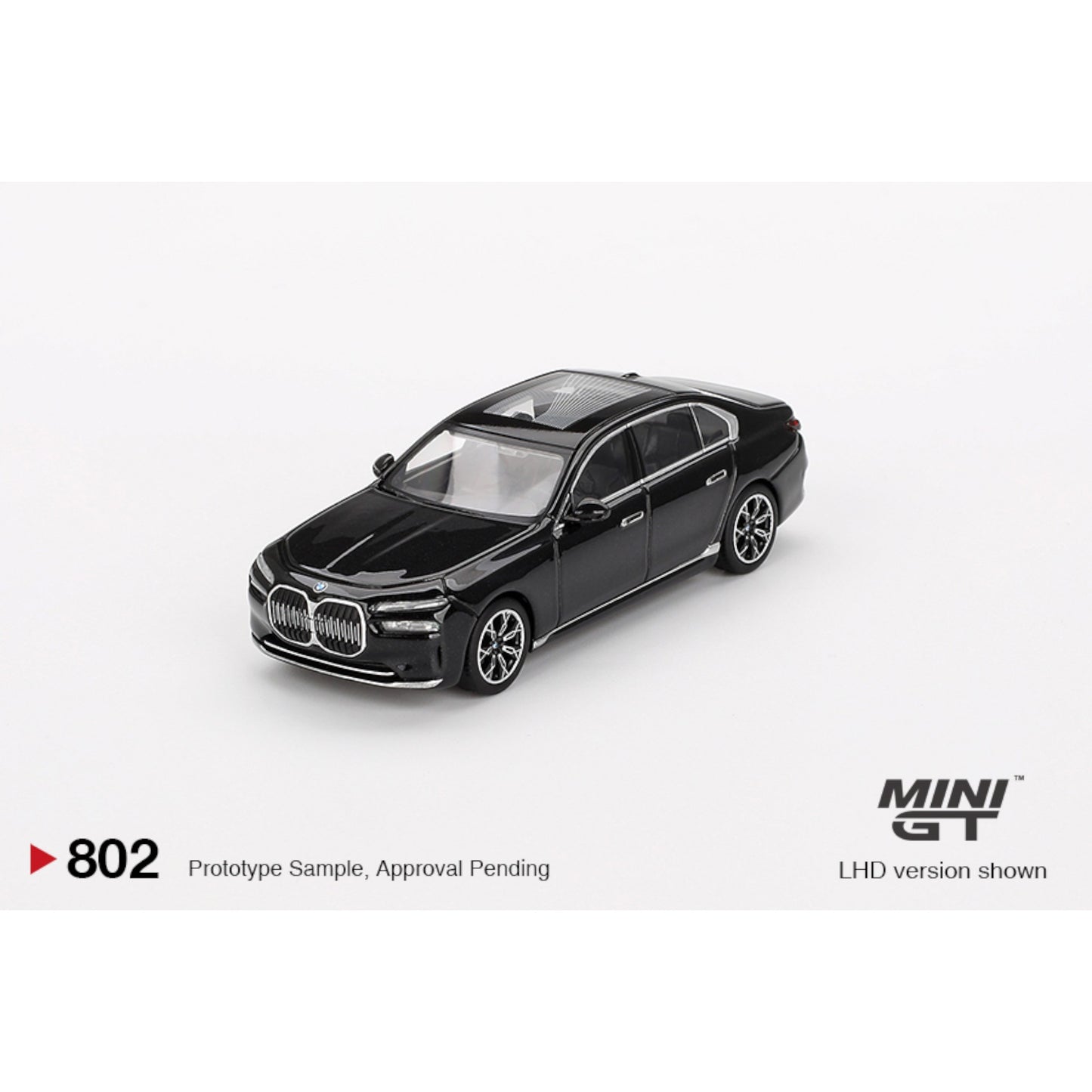 Mini GT - BMW i7 eDrive50 Black Sapphire - MGT00802 (LHD) - 1:64