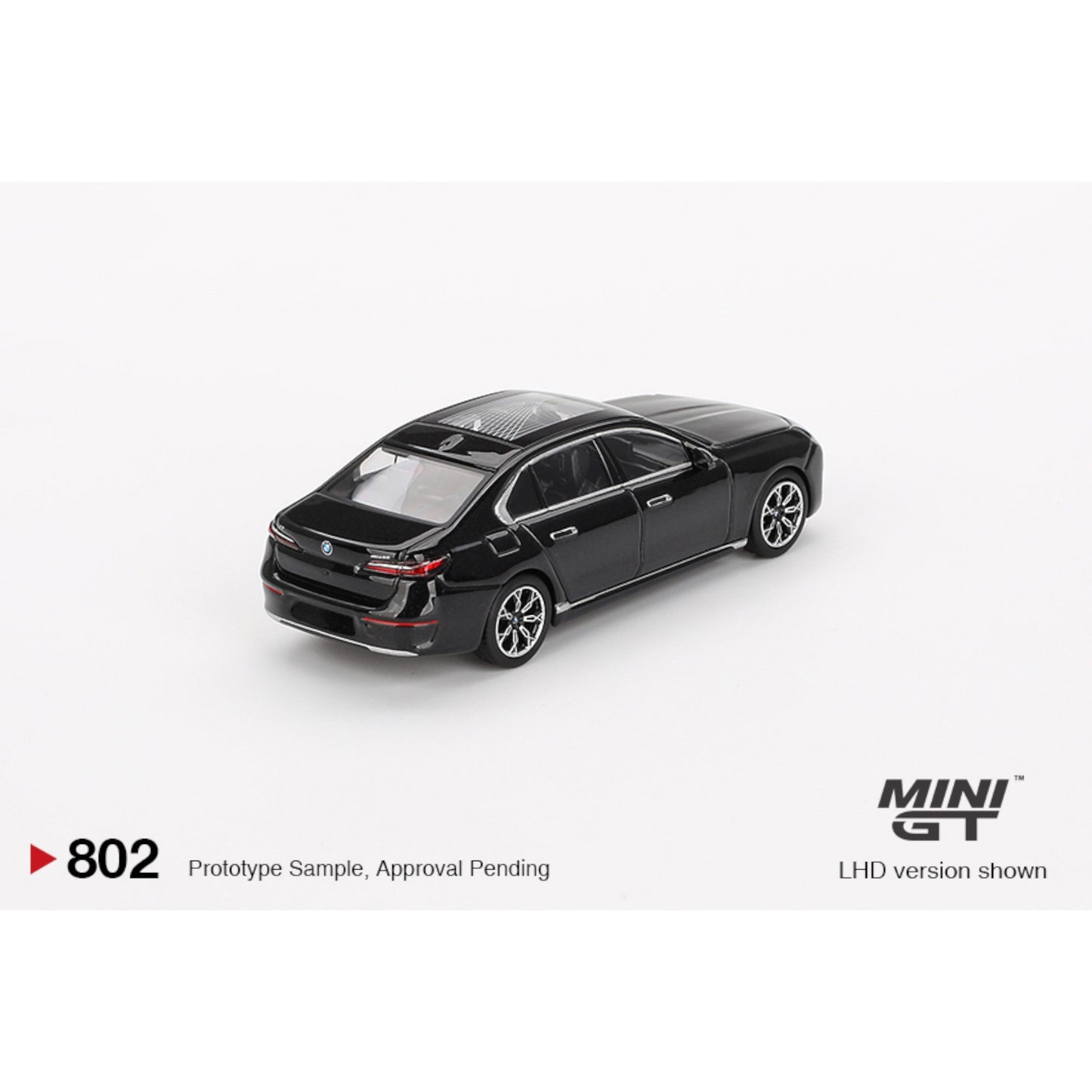 Mini GT - BMW i7 eDrive50 Black Sapphire - MGT00802 (LHD) - 1:64