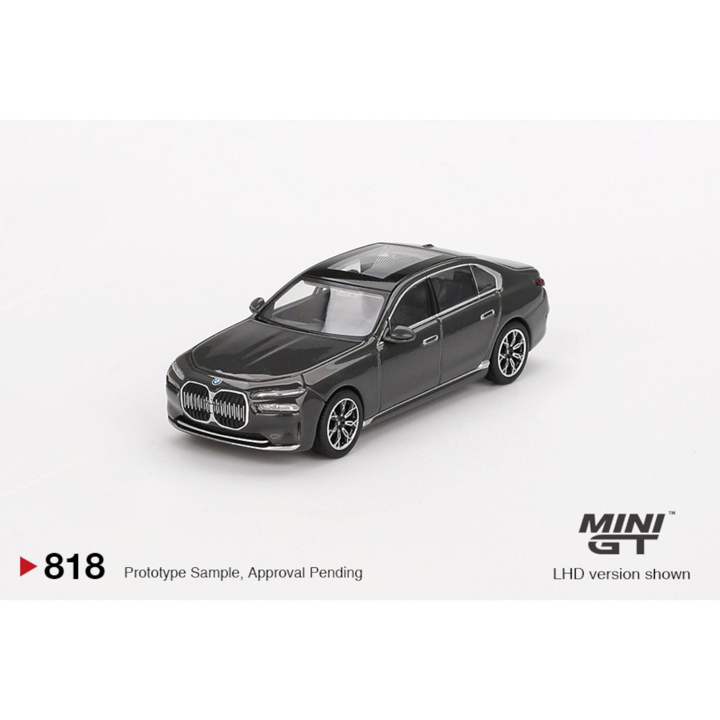 Mini GT - BMW i7 xDrive60 Dravit Grey - MGT00818 (LHD)