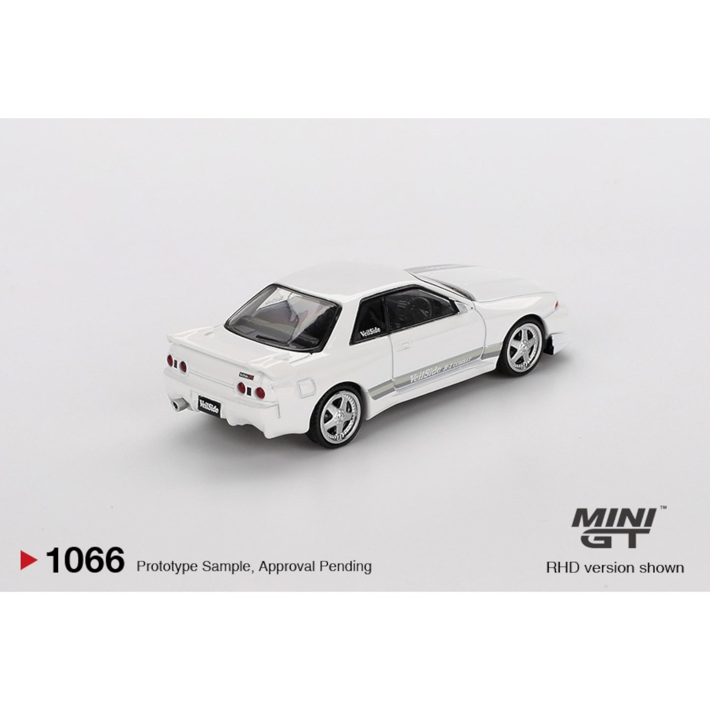 Mini GT - Pre-Order - Nissan Skyline GT-R (R32) VeilSide Combat C-I White - MGT01066 (RHD)