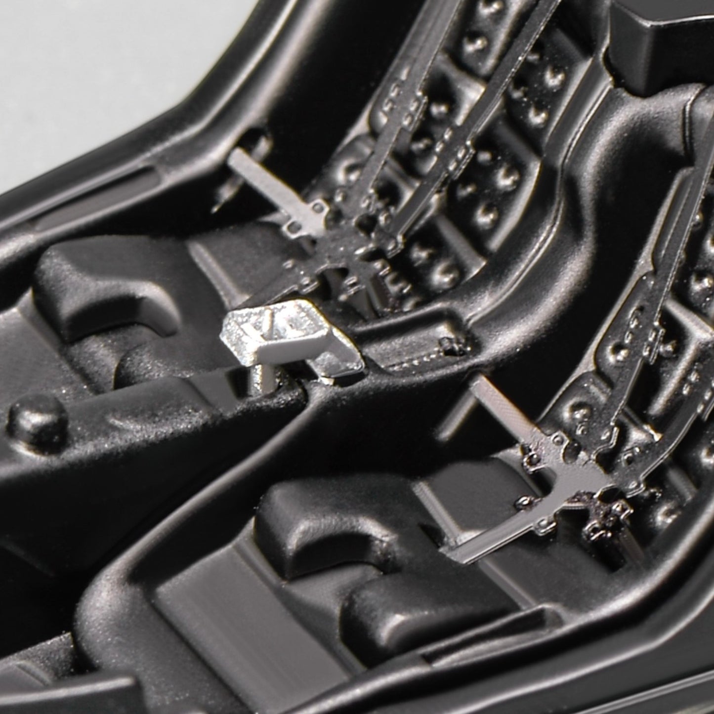Motorhelix - Pre-Order - NILU27 V12 6.5L - Water-Park Black - High End Resin Model, limited to 199pcs - MH64011BW