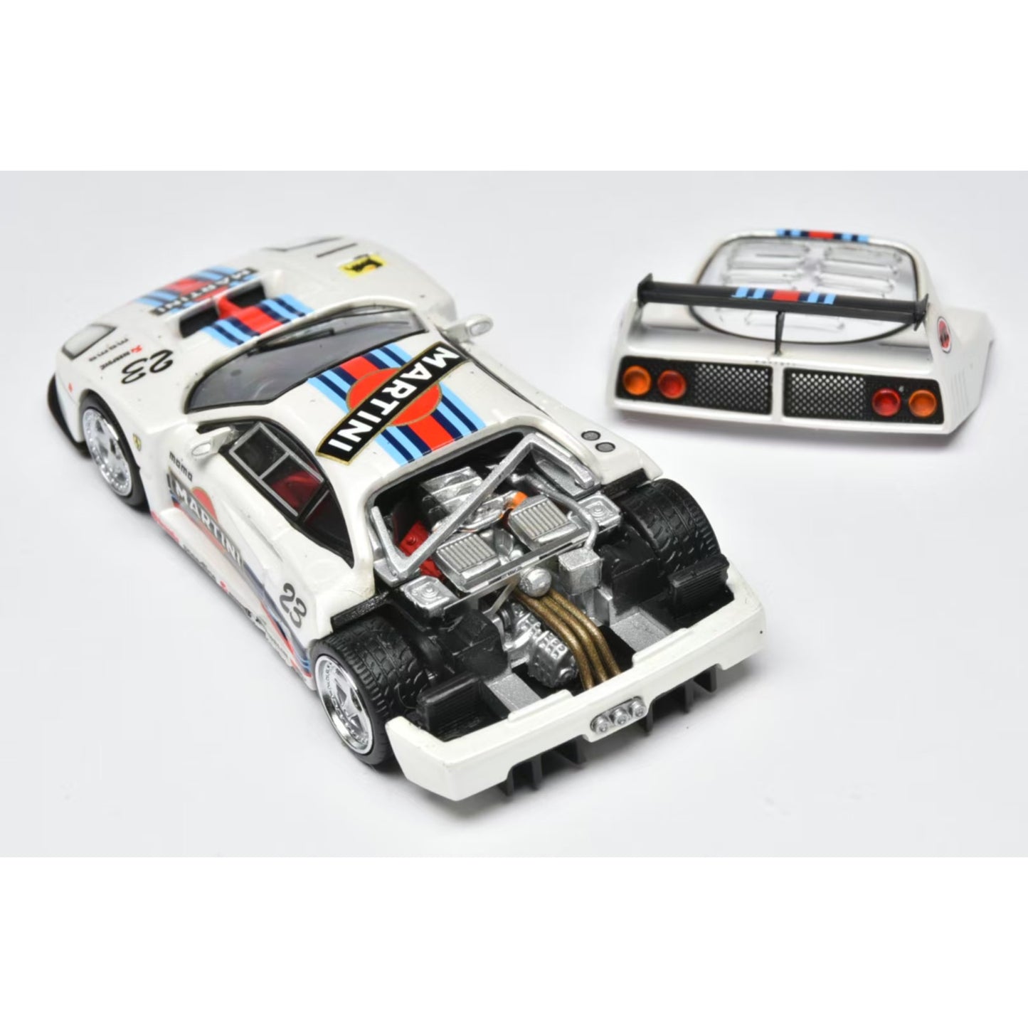 Stance Hunters - Pre-Order - F40 LM Martini, white - SH64-F40LM-MRT-WHI
