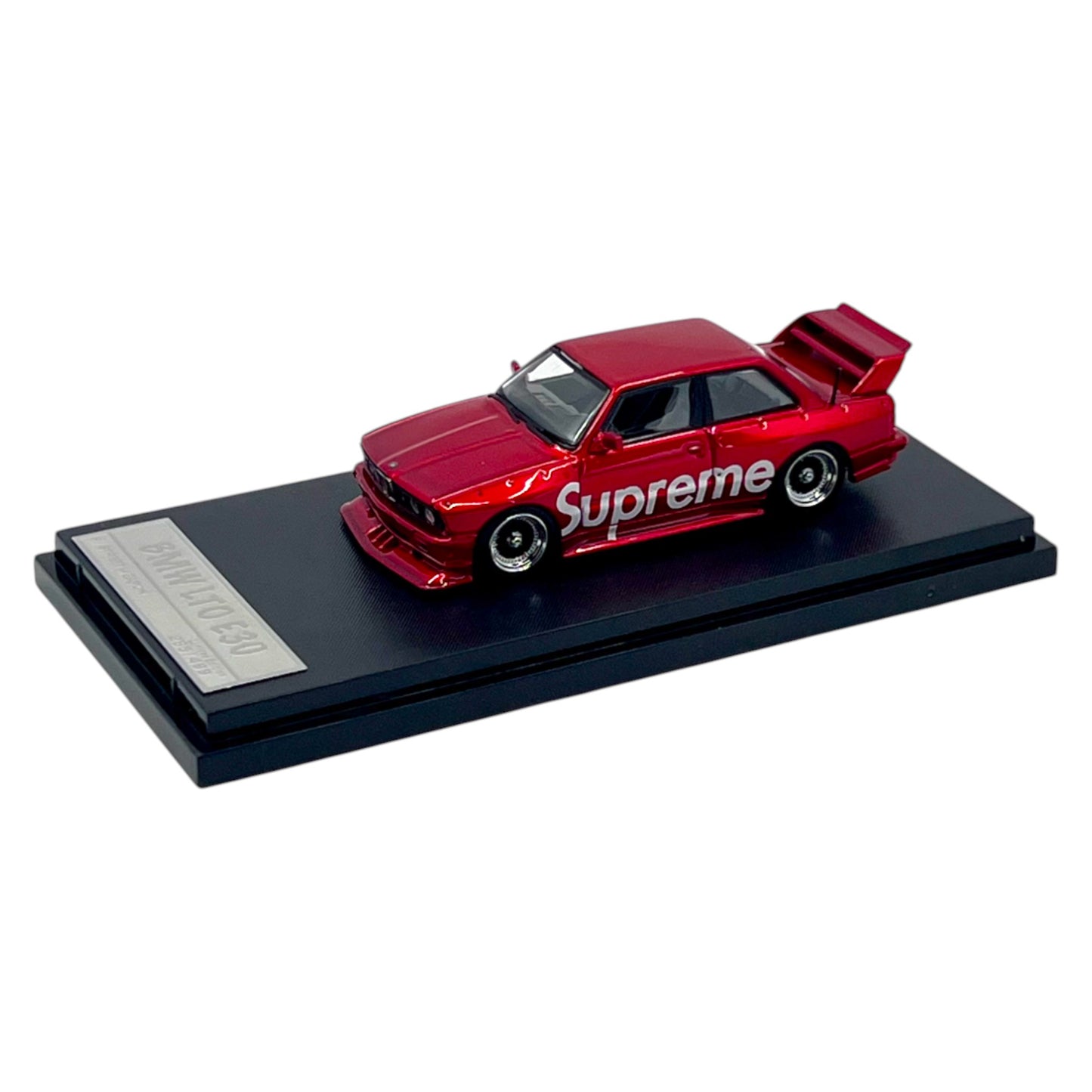 Street Weapon - BMW E30 *Supreme*, red - STW129