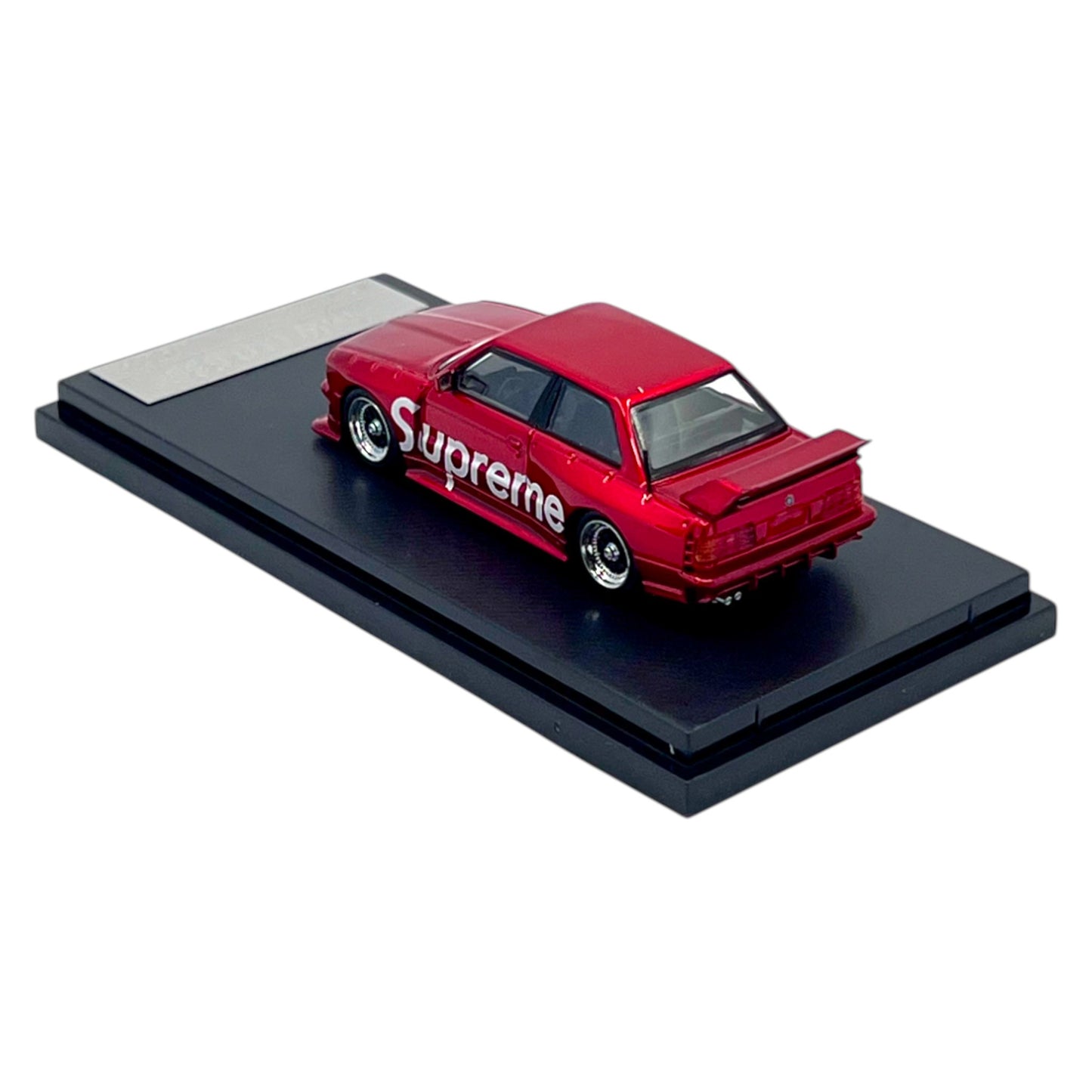 Street Weapon - BMW E30 *Supreme*, red - STW129