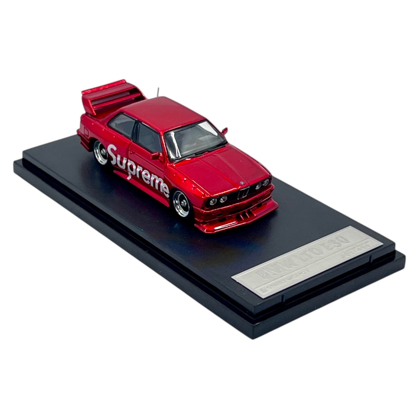 Street Weapon - BMW E30 *Supreme*, red - STW129