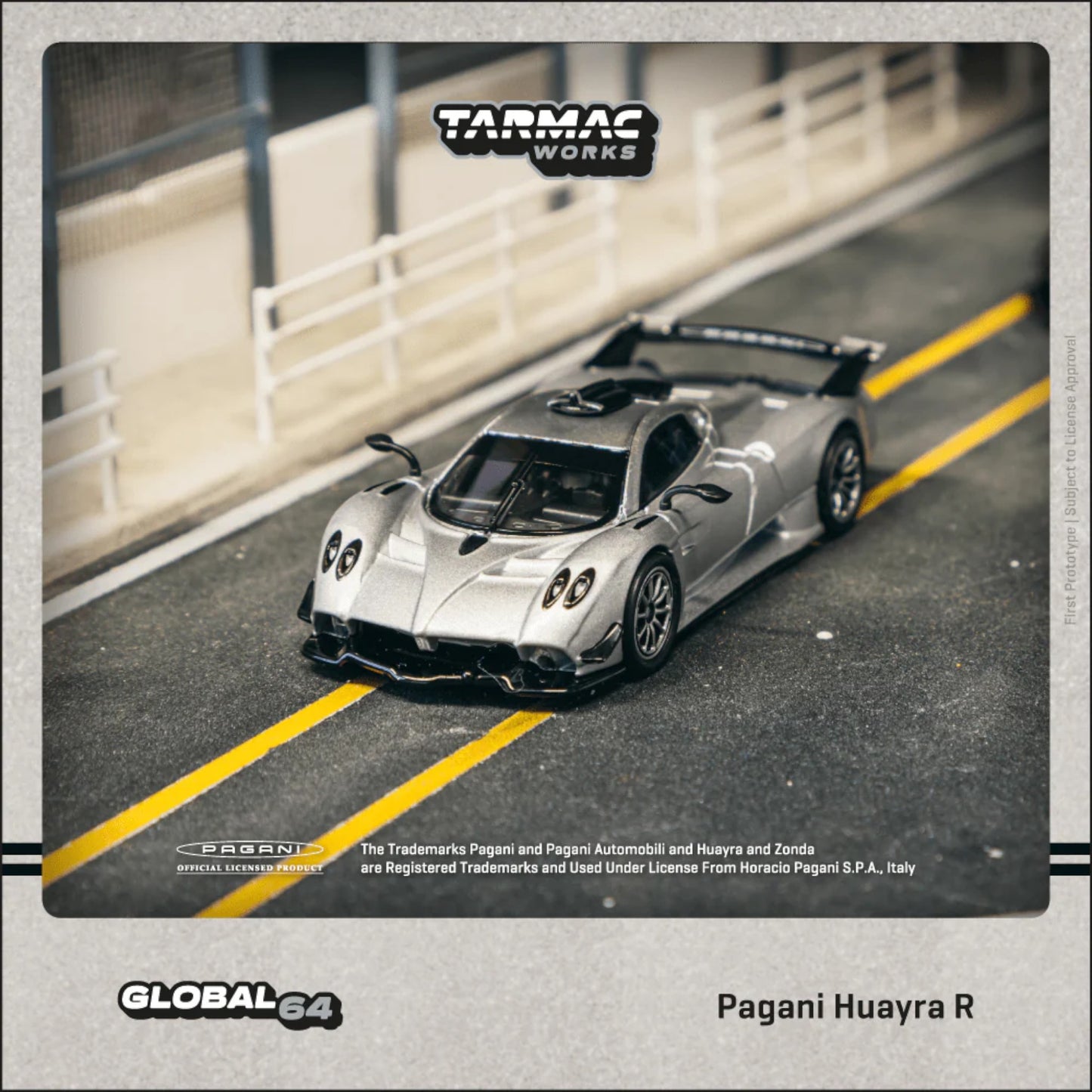 Tarmac Works - Pre-Order - Pagani Huayra R, satin silver - T64G-TL035-SL
