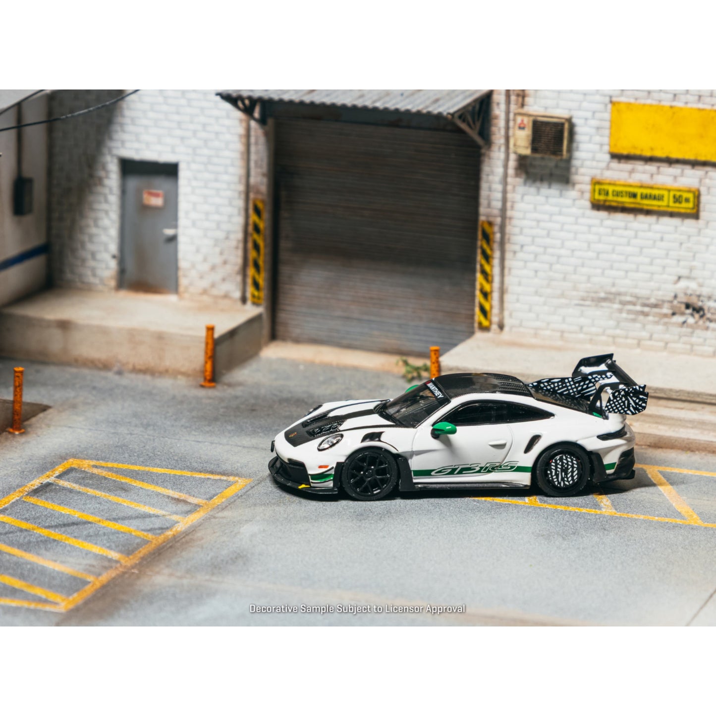 Tarmac Works - Pre-Order - 2025 Porsche GT3RS (992.1), Manthey Racing - T64MC-023-WG