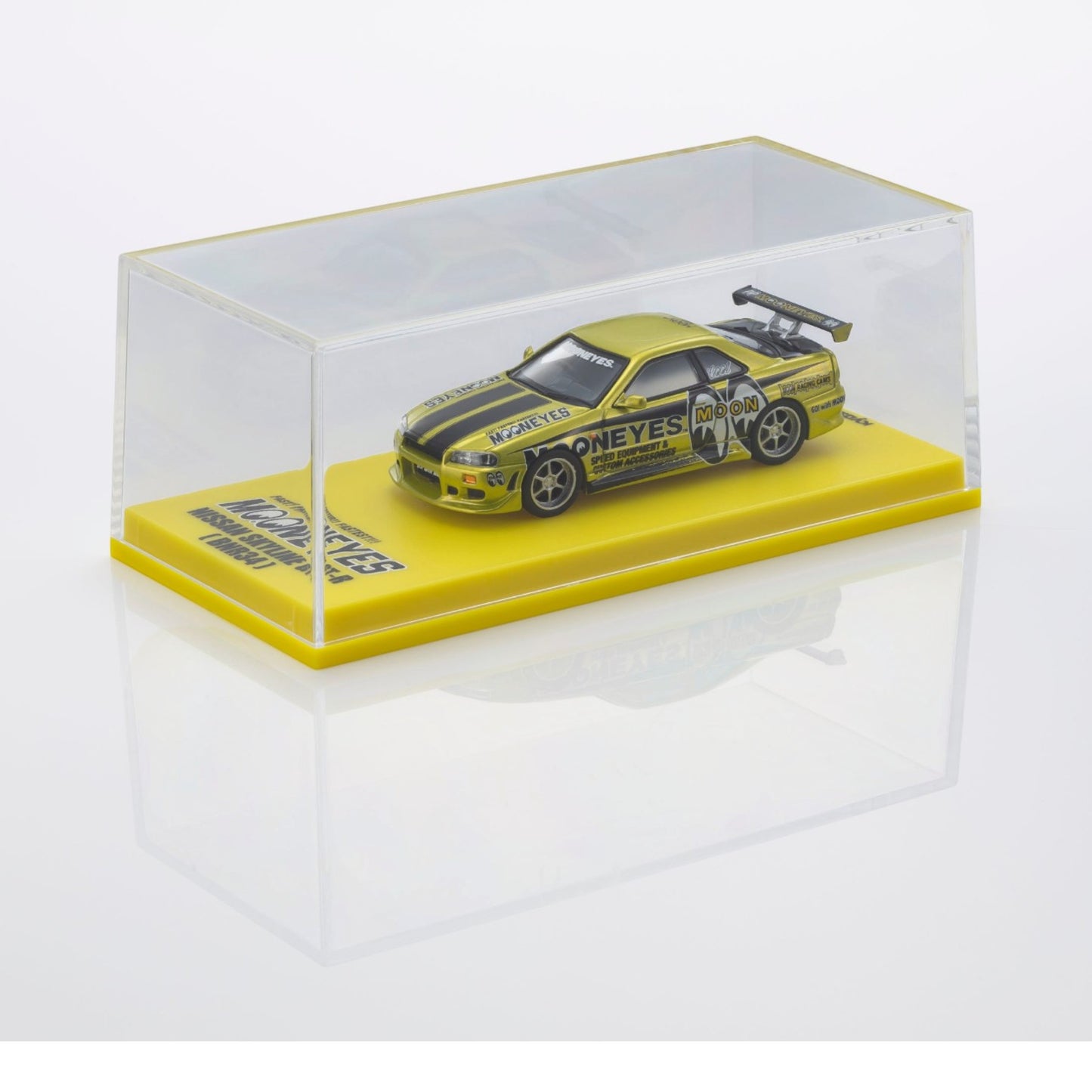 Kyosho - Pre-Order - NISSAN SKYLINE GT-R (R34) MOONEYES 1 WITH LED 2026 - 07134LM1