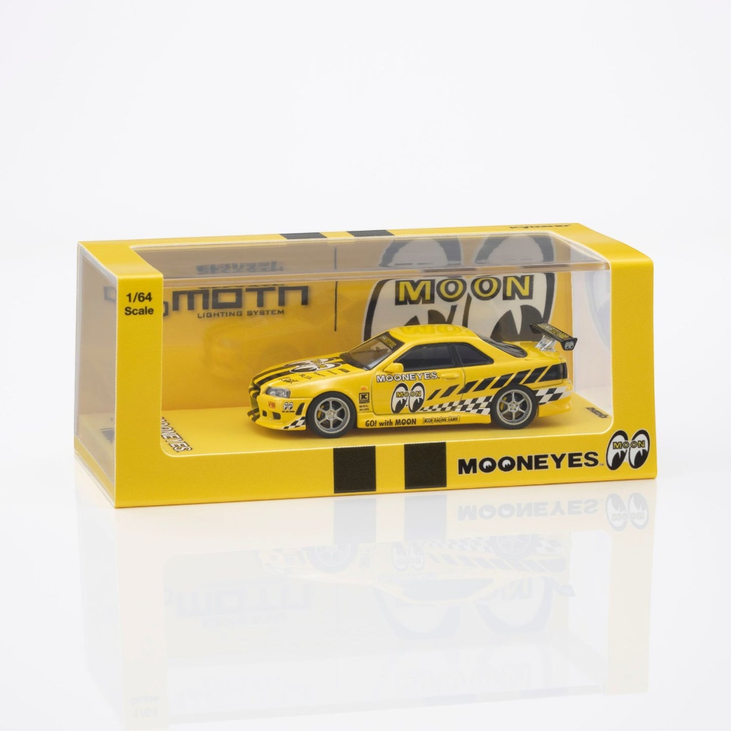 Kyosho - Pre-Order - NISSAN SKYLINE GT-R (R34) MOONEYES 1 WITH LED 2026 - 07134LM2