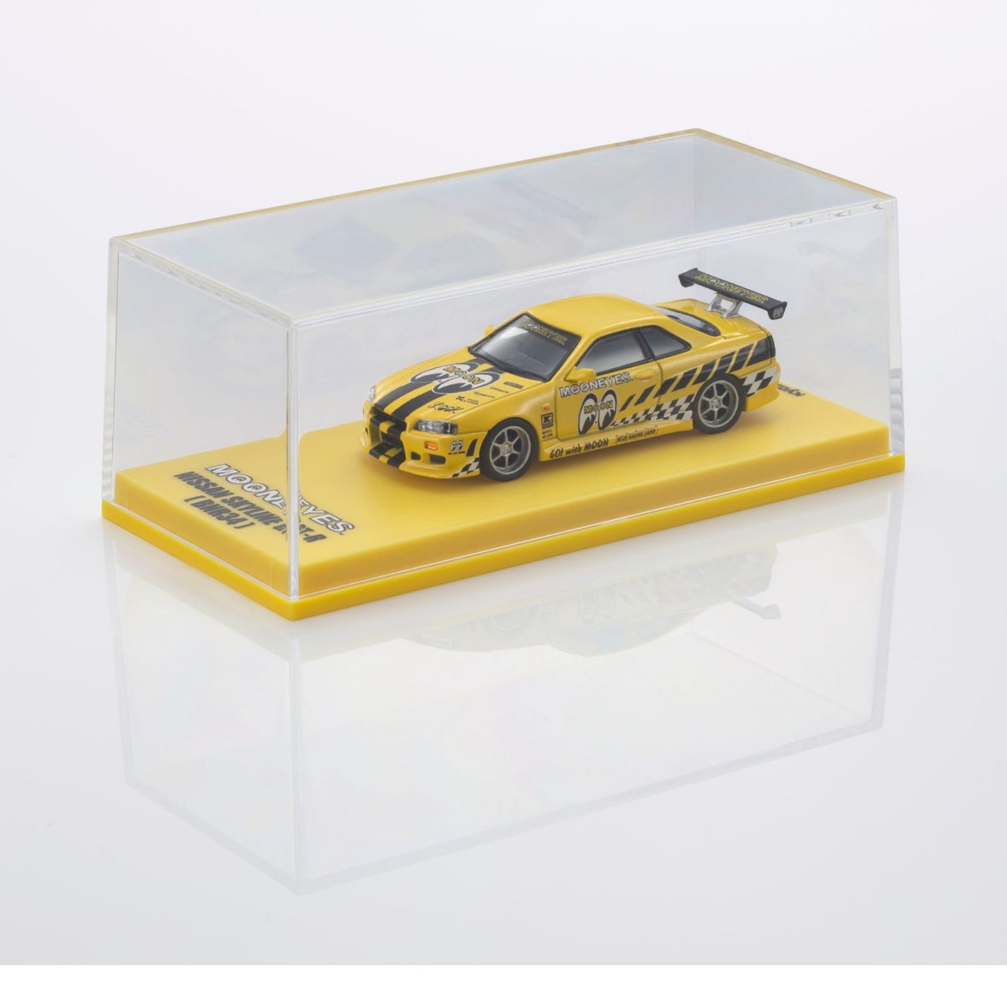 Kyosho - Pre-Order - NISSAN SKYLINE GT-R (R34) MOONEYES 1 WITH LED 2026 - 07134LM2