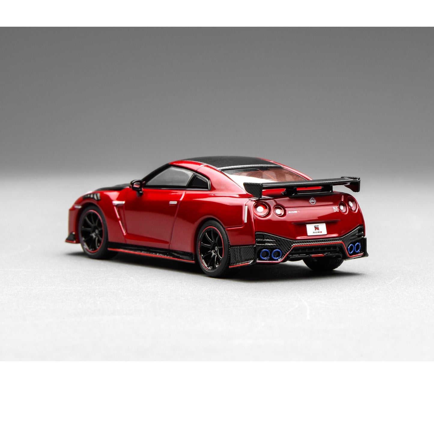 Pre-Order - Motorhelix - Nissan GT-R NISMO (R35) Special Edition 2022, Vibrant Red - MH64-M63522
