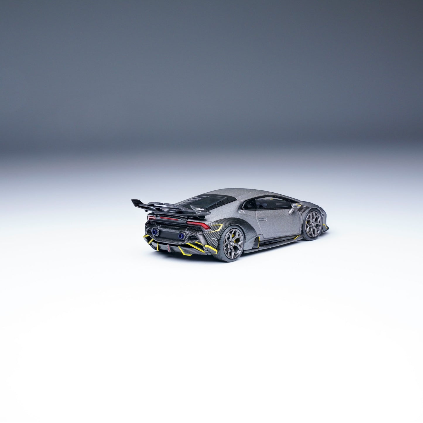 King Model - Pre-Order - DarwinPRO Huracan the "LILITH" WBK - KM64-HURDP-TMCS26