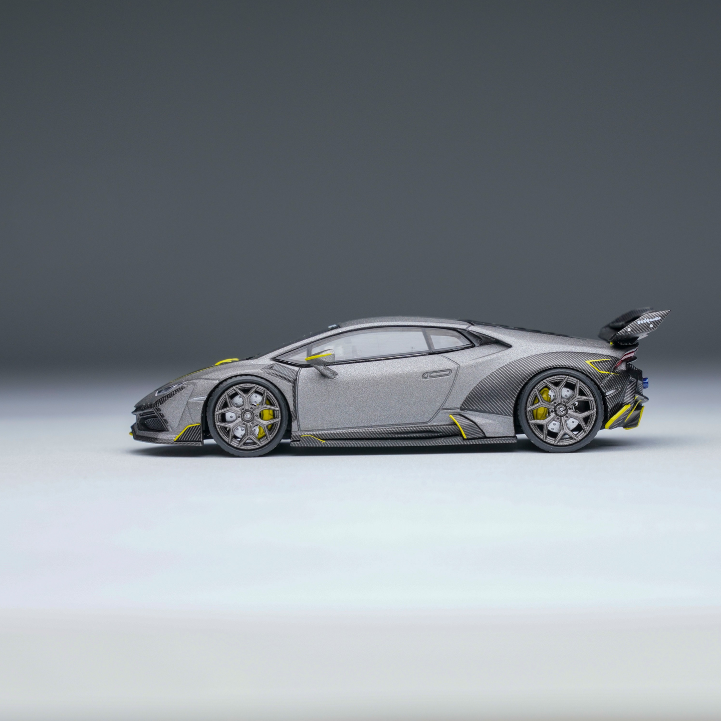 King Model - Pre-Order - DarwinPRO Huracan the "LILITH" WBK - KM64-HURDP-TMCS26