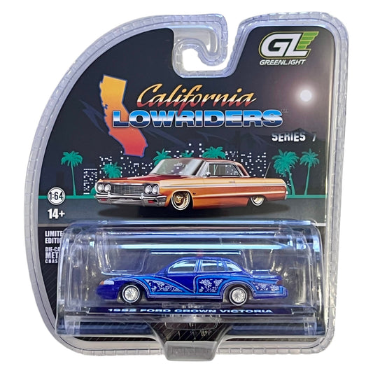 Greenlight - Pre-Order - 1992 Ford Crown Victoria blue with lightbar - California Lowriders 7 - 63080-F