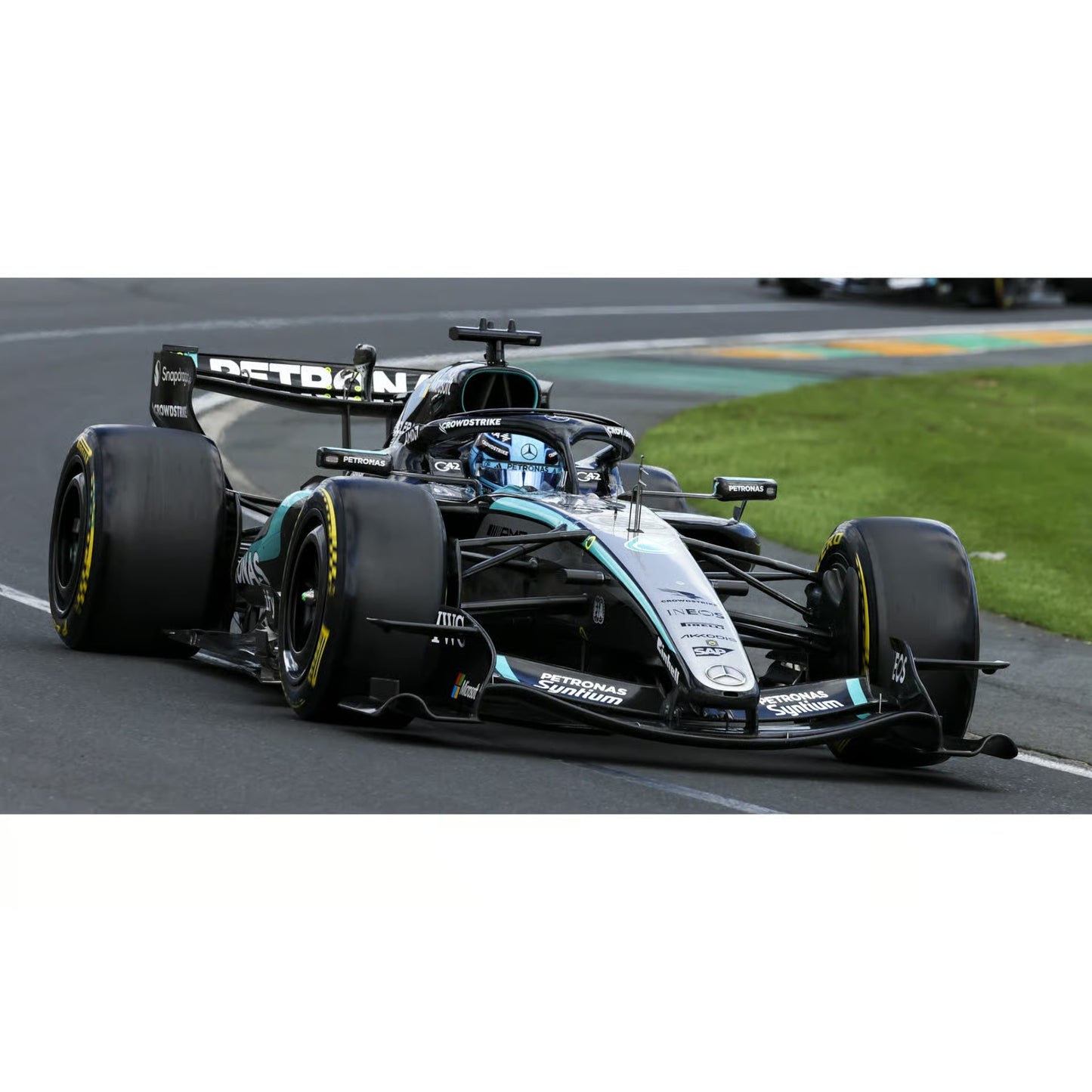 Spark 1:64 - Pre-Order - Mercedes-AMG PETRONAS Formula One Team W17 No.63 Winner Australian GP 2026 George Russell - 64S140