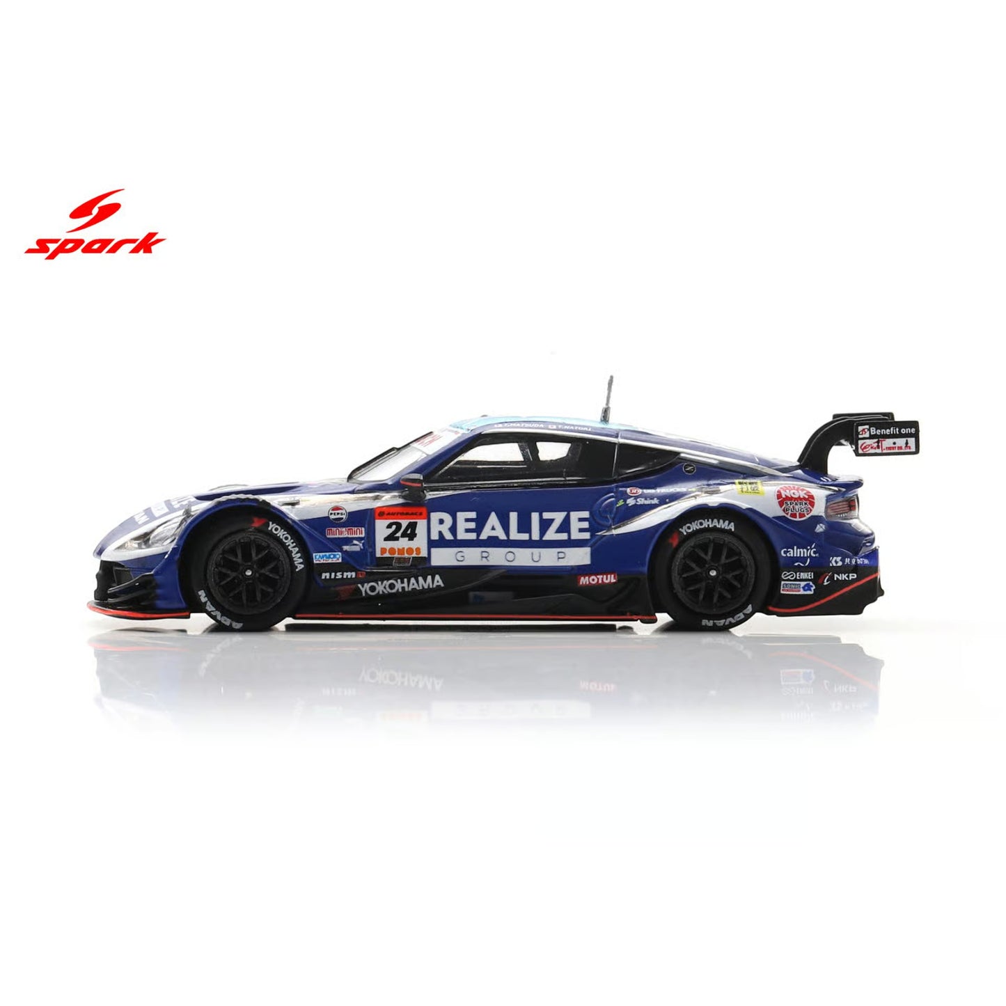 Spark 1:64 - Pre-Order - REALIZE CORPORATION ADVAN Z KONDO RACING No.24 GT500 SUPER GT 2025 T. Matsuda - T. Natori - 64SGT25024