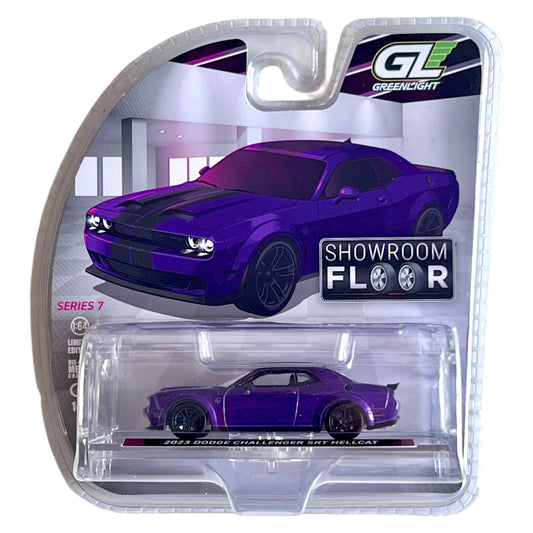 Greenlight - 2023 Dodge Challenger SRT Hellcat - Plum Crazy - Showroom Floor Series 7 - 68070-A