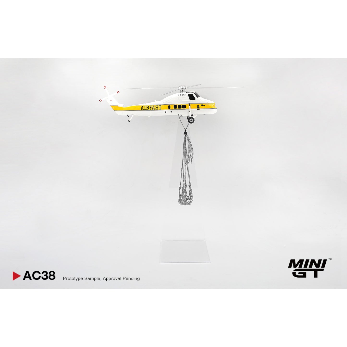 Mini GT - Pre-Order - Sikorsky S58T Helicopter 1985 Camel Trophy - MGTAC38