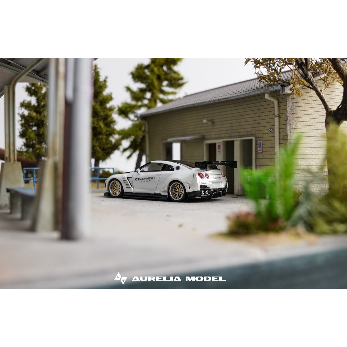 AureliaModel - Pre-Order - R35 DarwinPRO -White / GT Wing - ARM64-R35DP-WHI