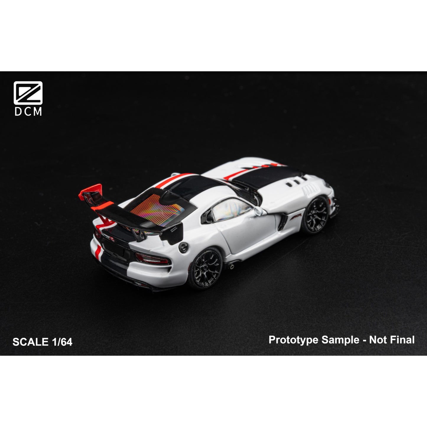 DCM-Models - Pre-Order - Dodge Viper ACR, lack with Stripe - DCM64-ACRV-BLKR