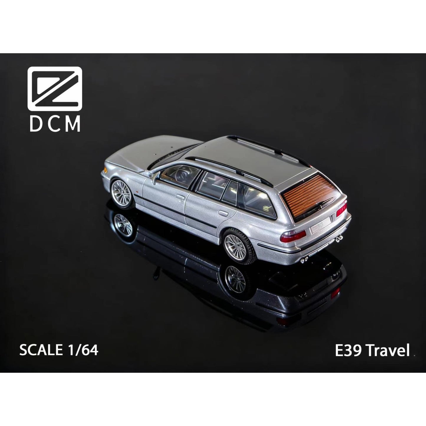 DCM Models - Pre-Order - BMW 5er E39 Touring Bright Silver - DCM64-E39T-BSIL