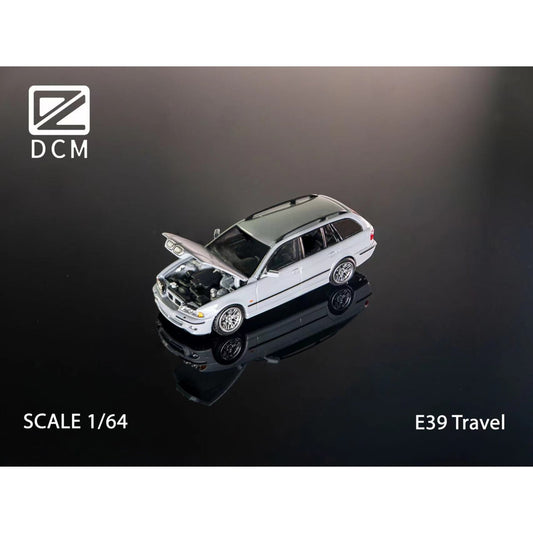DCM Models - Pre-Order - BMW 5er E39 Touring Cement Grey - DCM64-E39T-CGRY