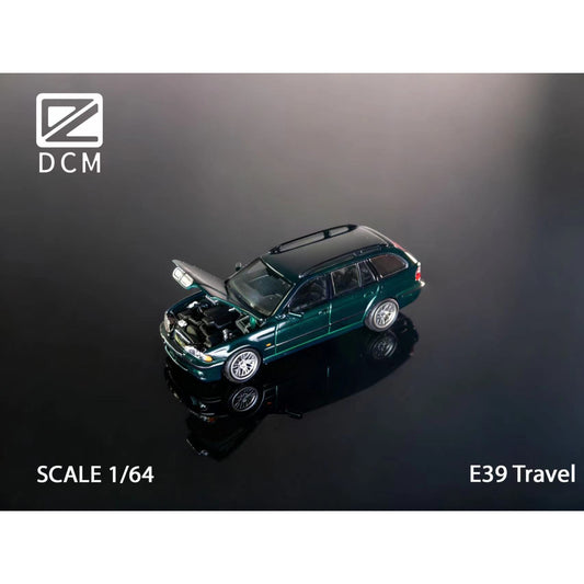 DCM Models - Pre-Order - BMW 5er E39 Touring Metallic Green - DCM64-E39T-MGRN