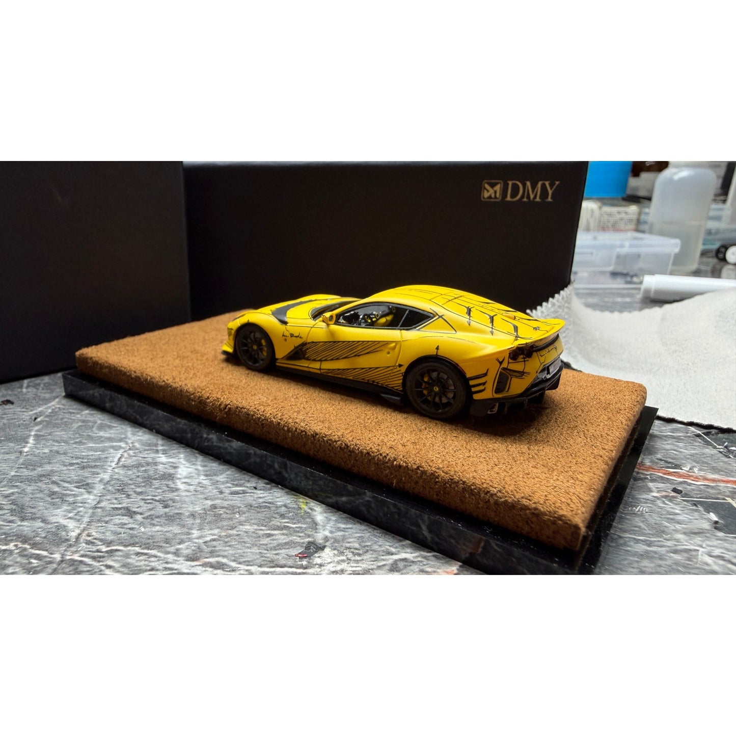 DMY - Pre-Order - 812 Competizione, Sketch Yellow - DMY64-812C-SYL