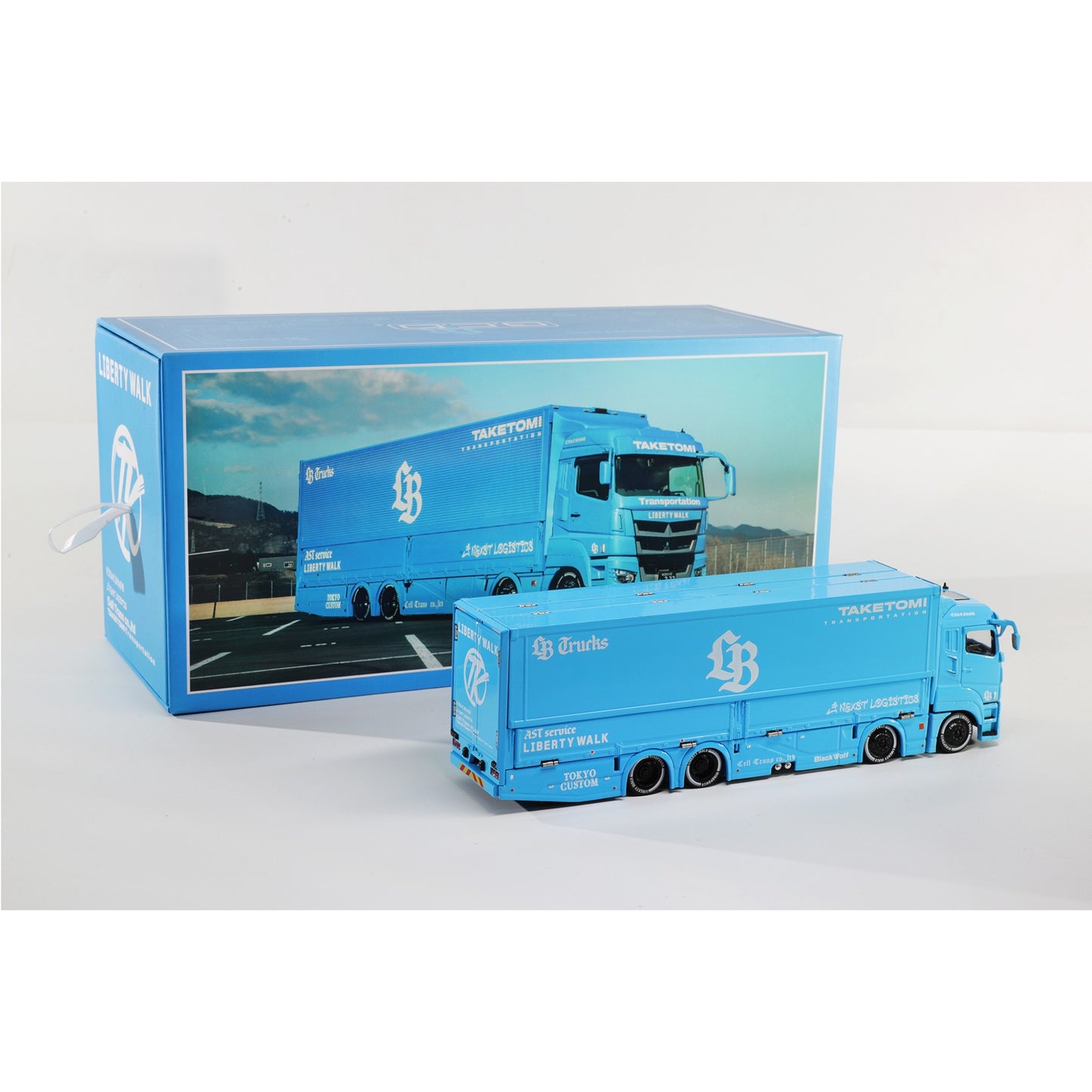 GCD - Pre-Order - LB Truck Mitsubishi Fuso Super Great, Baby Blue - GCD64-KS-073-576