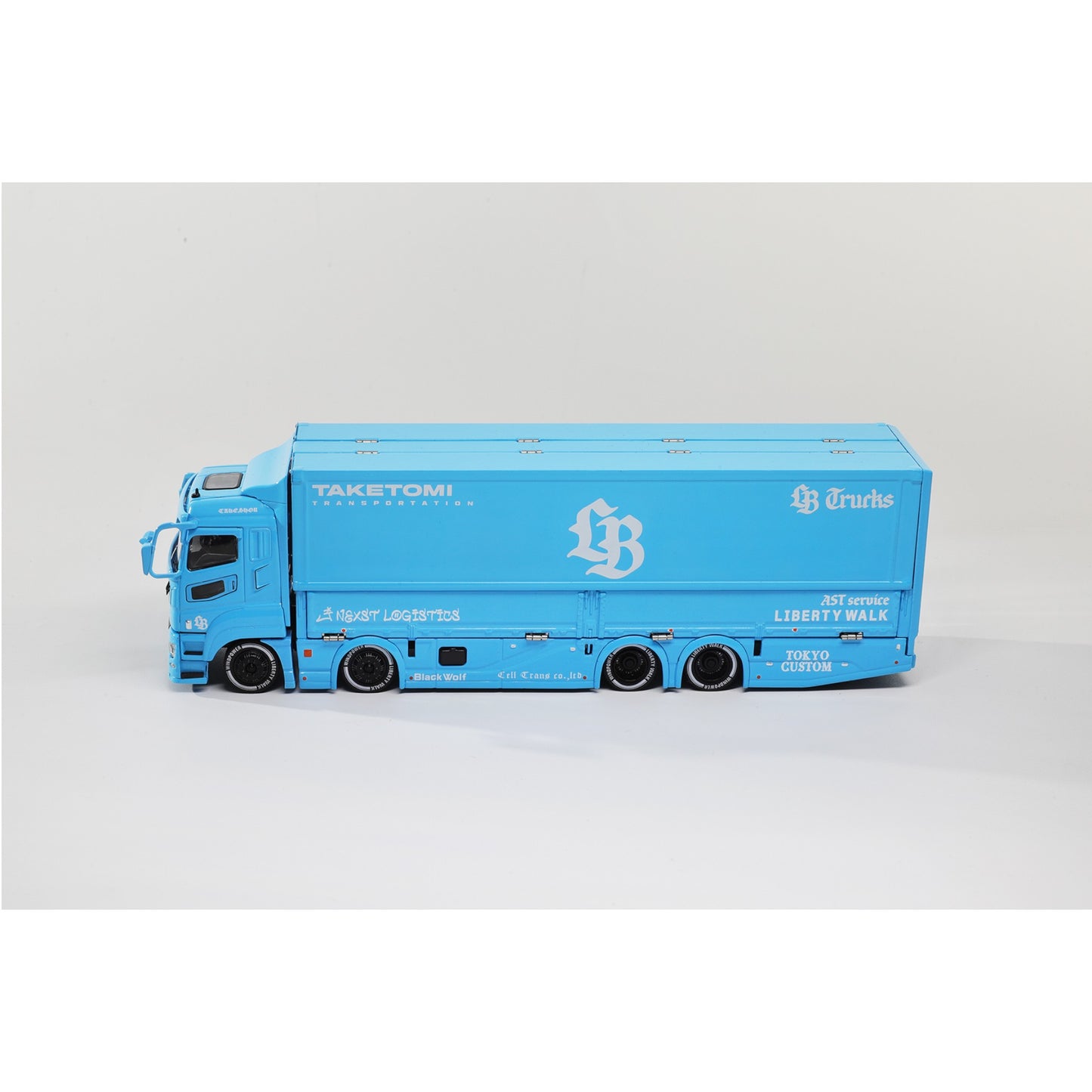GCD - Pre-Order - LB Truck Mitsubishi Fuso Super Great, Baby Blue - GCD64-KS-073-576