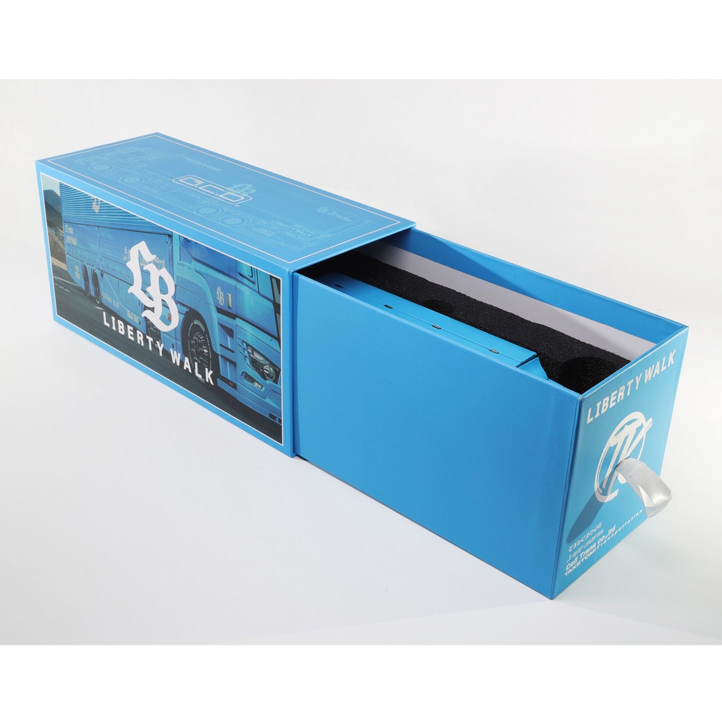 GCD - Pre-Order - LB Truck Mitsubishi Fuso Super Great, Baby Blue - GCD64-KS-073-576