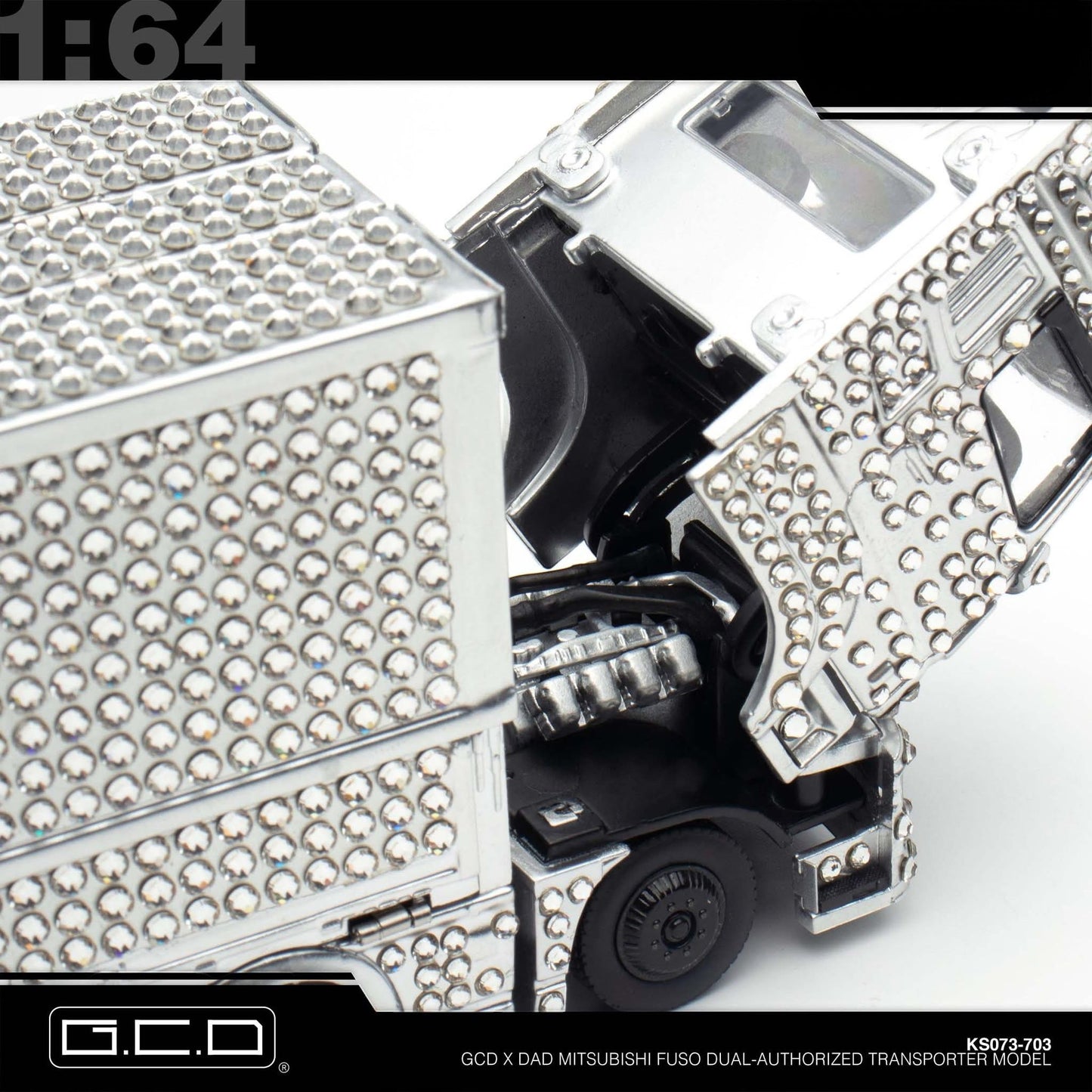 GCD x DAD - Mitsubishi Fuso Dual-Authorized Transporter Model - Cool Car Show 2026 - KS073-703