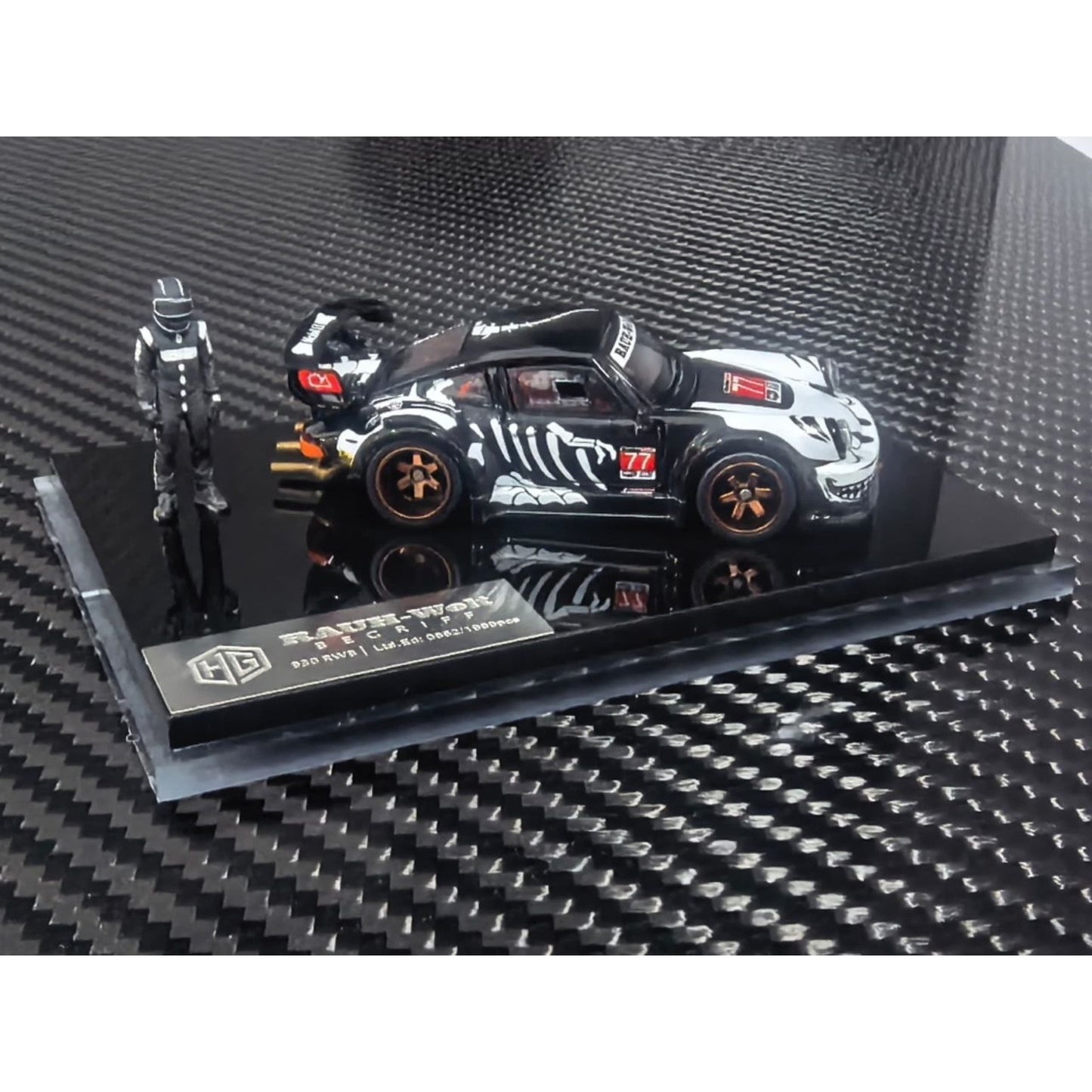 HG64 x FG Model - RWB930 GT Wing - Skeleton mit Figur - HG64-RWB930-SKE