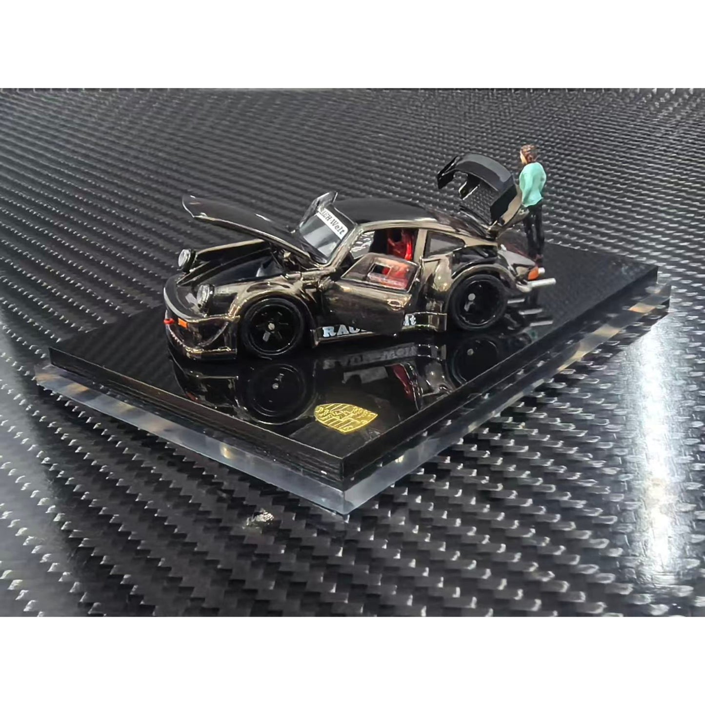 HG64 x FG Model - RWB930 GT Wing - Chrome GunMetal with Figure - HG6426101