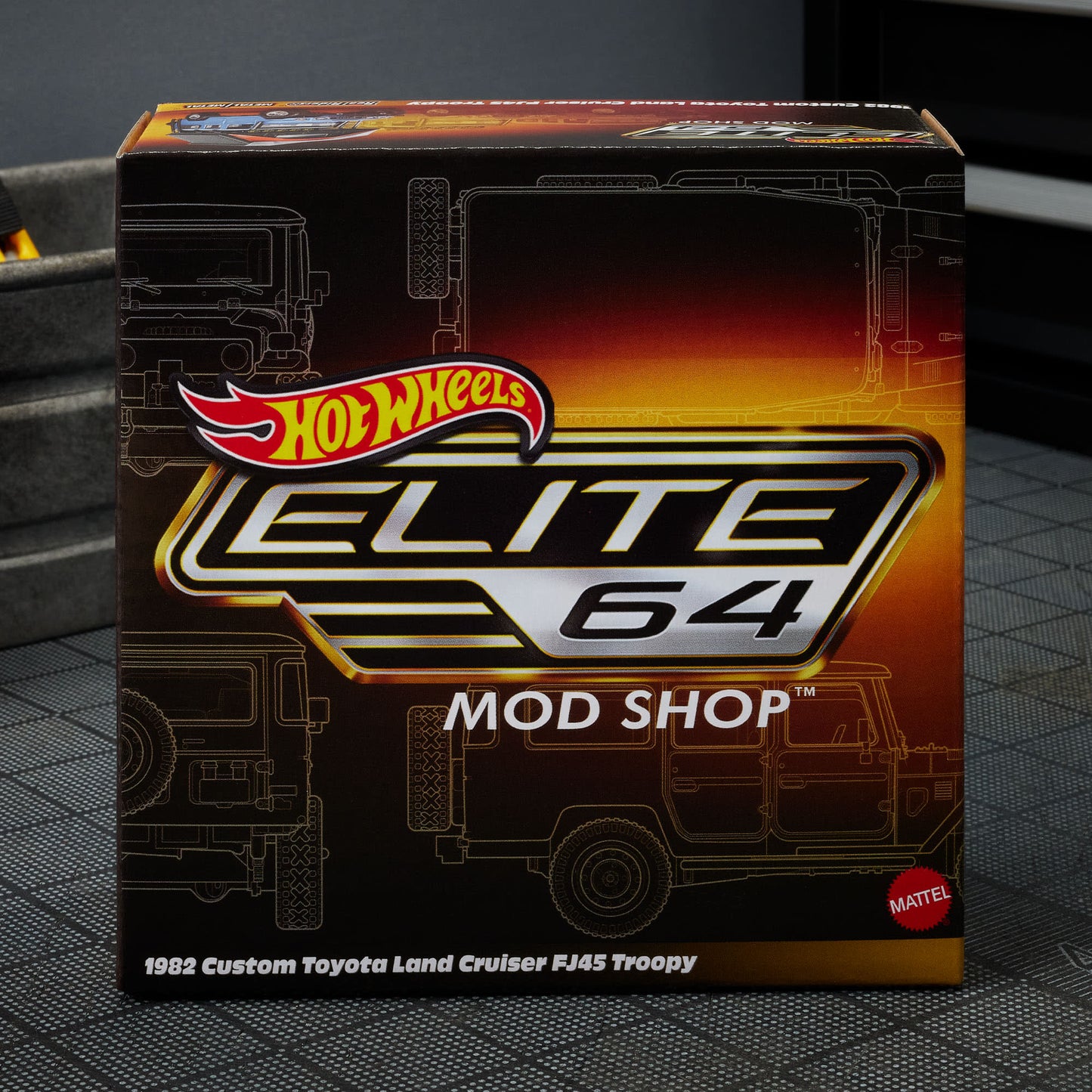 Hot Wheels Elite 64 - 2025 - Mod Shop 1982 Custom Toyota Land Cruiser FJ45 Troopy - HWR97
