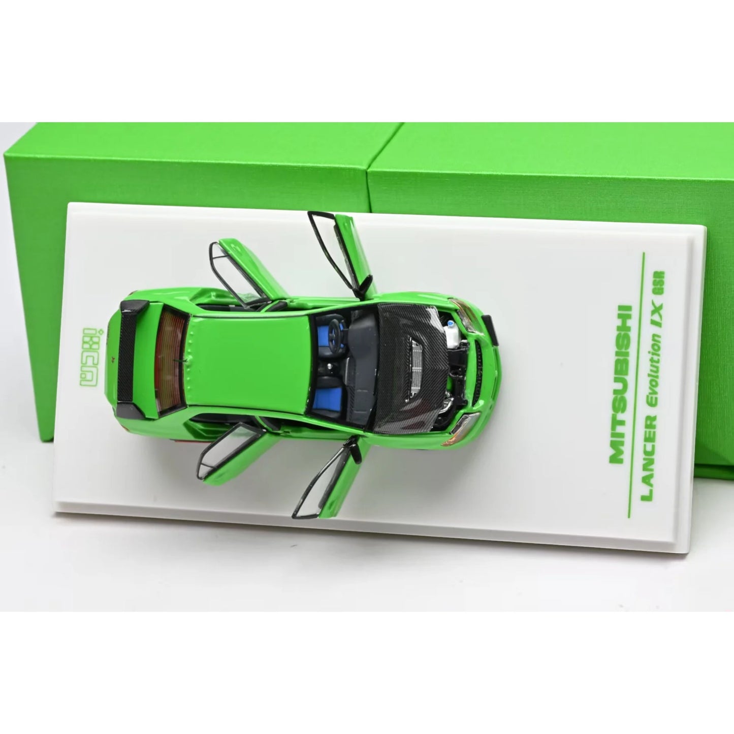 iHCM64 - Misubishi Lancer Evolution IX GSR, Green with Carbon Hood