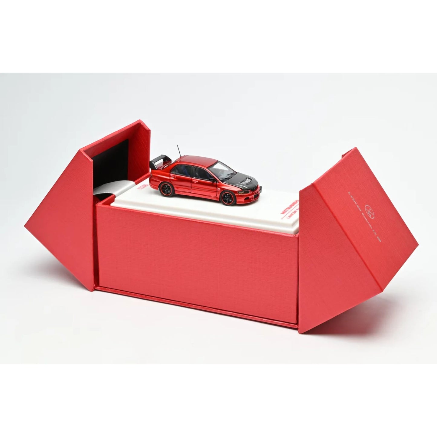 iHCM64 - Misubishi Lancer Evolution IX GSR, Red with Carbon Hood