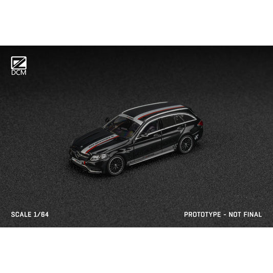 Pre-Order bis 23.08.2025 - DCM Models - C63S AMG S205, Wagon, Black with Silver Livery