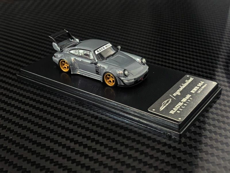 ModelCollect - RWB 964 High Wing Cement Grey - MC64-964-GRY