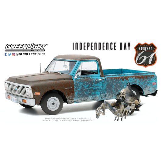 Highway 61 - 1971 Chevrolet C-10 with Alien Figure - Independence Day - 1:18 - 18021 - OVP
