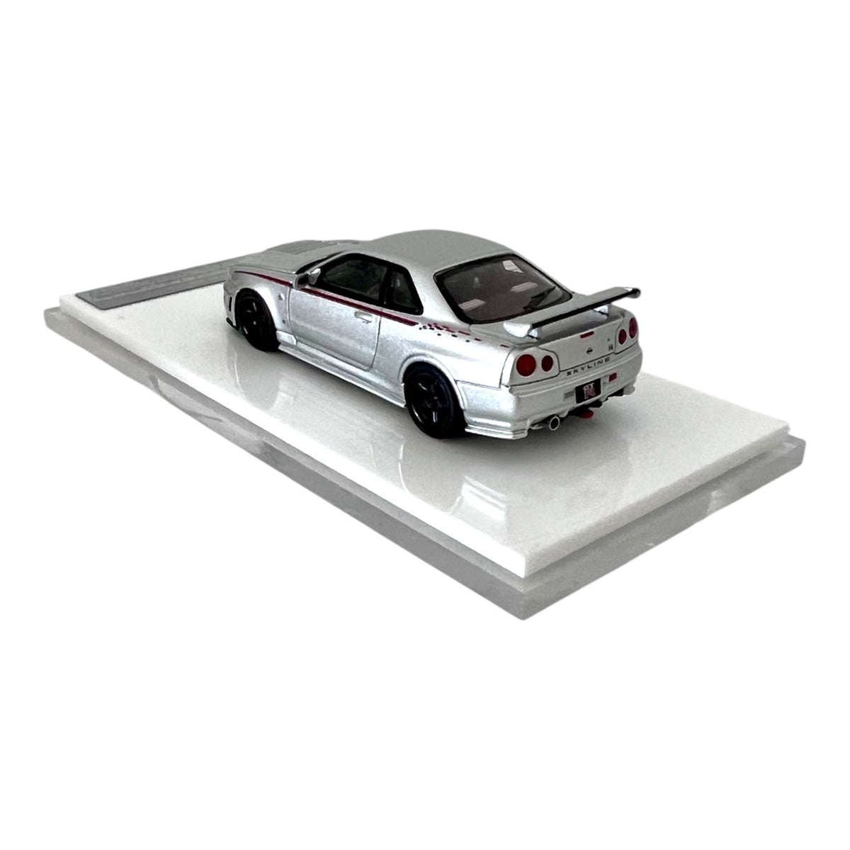 Motorhelix - Pre-Order - Nissan Skyline GT-R R34 NISMO Customized, Sonic Silver Metallic - M63464