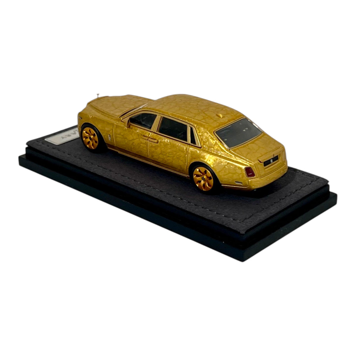 Banana Model BM - Phantom VIII Series II EWB Edition, gold - TMCS2026 Event Model