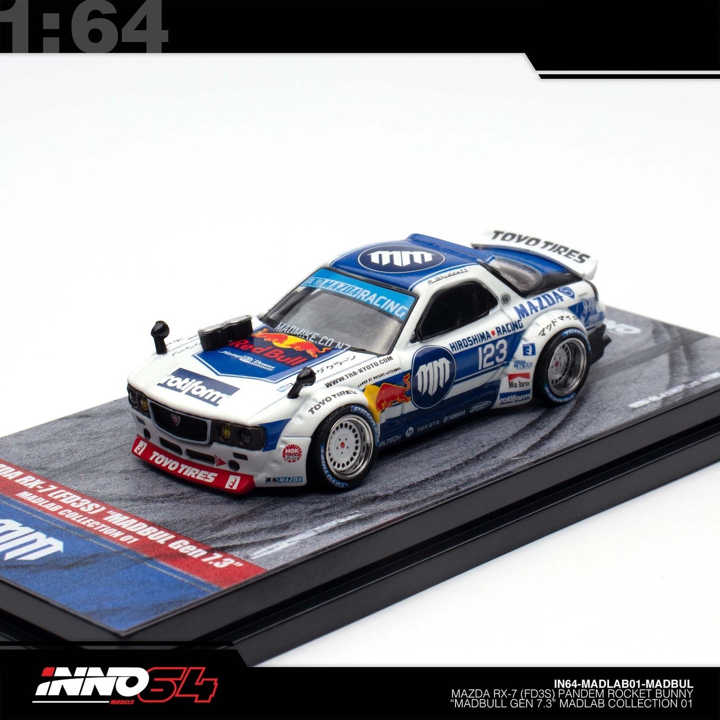 INNO64 - Pre-Order - MADBUL: MAZDA RX7 (FD3S) "PANDEM ROCKET BUNNY" - IN64-MADLAB01